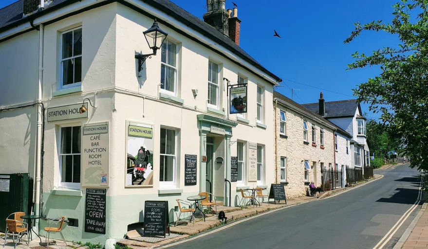 Exterior & Views 2, Station House, Devon