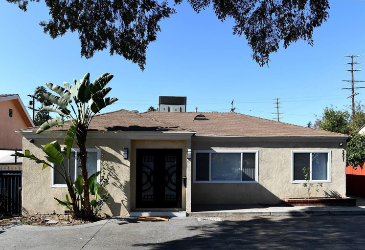 Exterior & Views, Bright Spacious Family House Near Universal Studios, Los Angeles