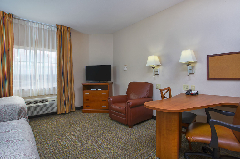 Bedroom 5, Candlewood Suites TUSCALOOSA, Tuscaloosa