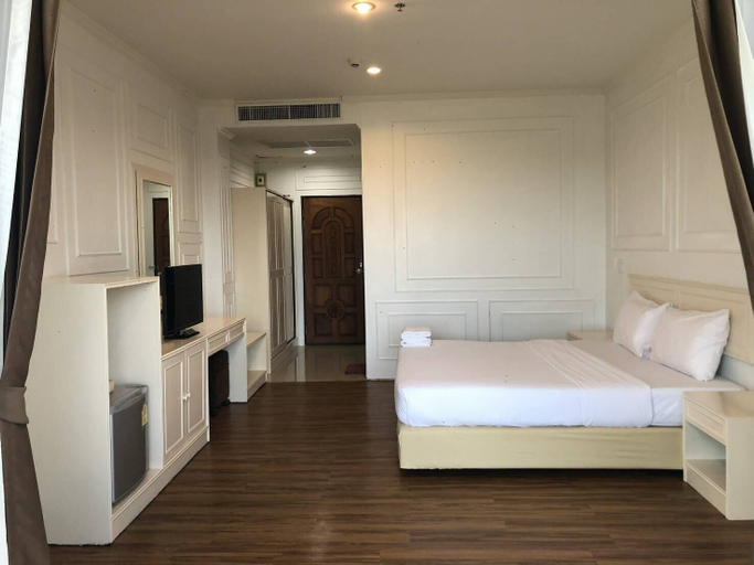 Bedroom 3, Golden Dragon Resort, Muang Sing Buri