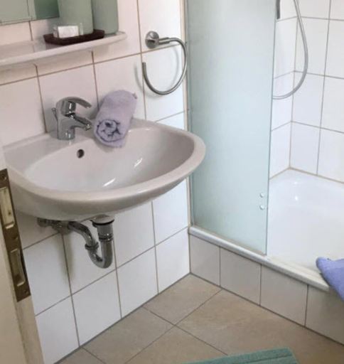 Bathroom 5, Gaststätte & Pension Zur Krone, Eichsfeld