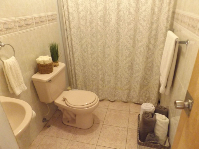 Bathroom 4, Crash Boat Aguadilla Apartments