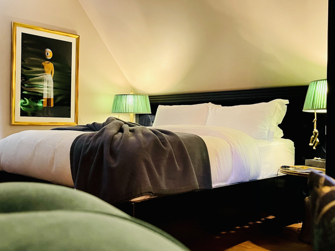 Bedroom 2, Moulin Royale, Oise
