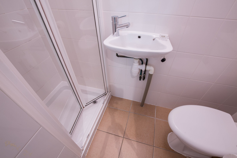 Bathroom 5, Cranford Hotel, London