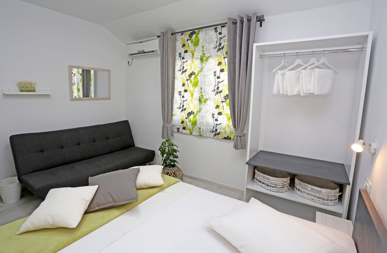 Bedroom 2, Guesthouse Villa DomeNico, Šibenik