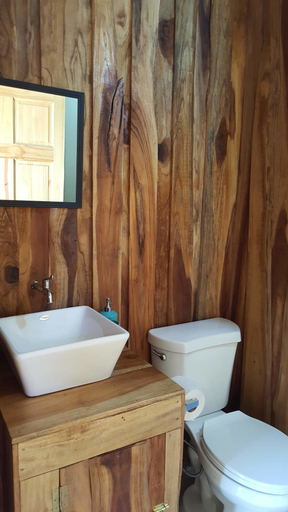 Bathroom 3, El Gecko, Puntarenas