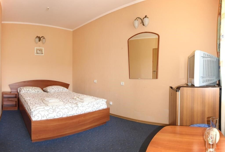 Bedroom 3, Laguna Hotel, Skolivs'kyi
