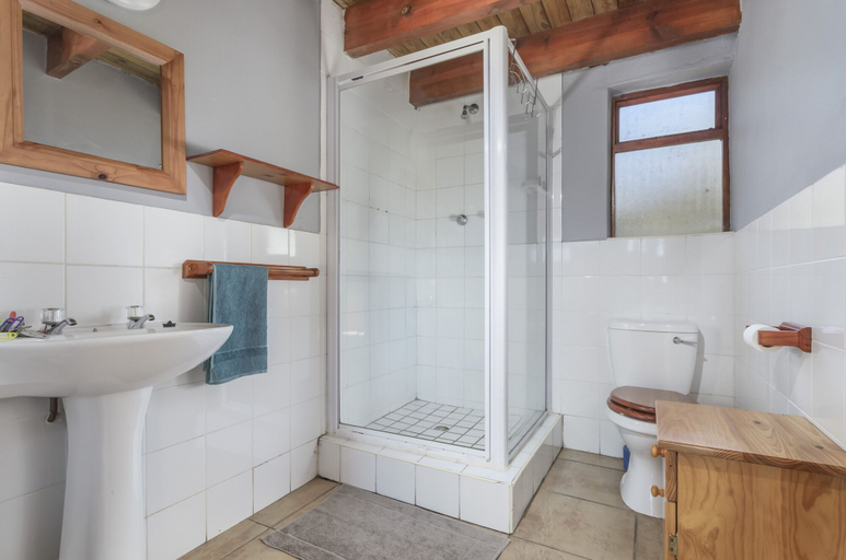 Bathroom 5, Kragga Kamma Game Park, Nelson Mandela Bay