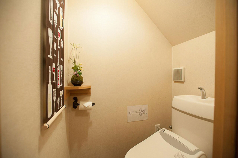 Bathroom 4, Kiyomizu Machiya Inn, Kyoto