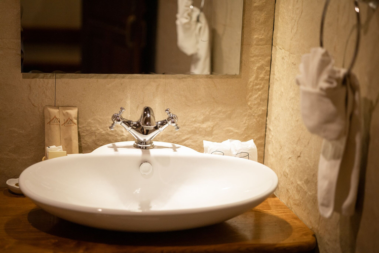 Bathroom 4, Sada Hotel, Luang Prabang