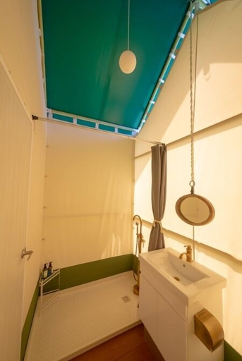 Bathroom 4, Nayang Beach, Taichung