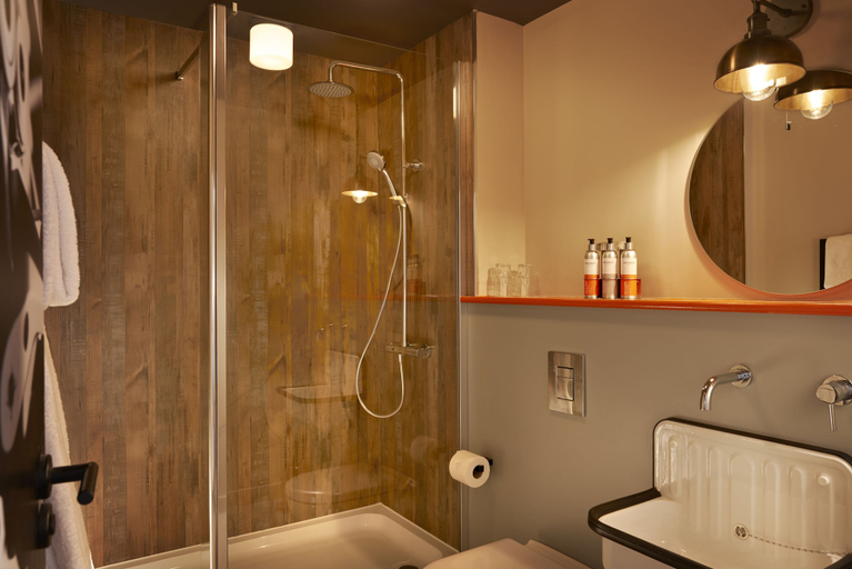 Bathroom 3, Bike & Boot, North Yorkshire