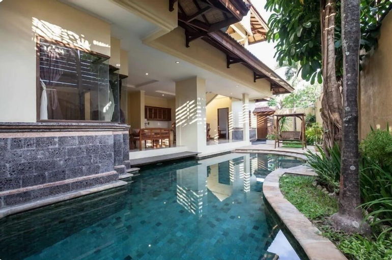 4 Bathroom Private Pool Villa near Seminyak Beach Bali, Badung