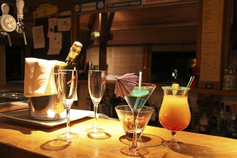 Food & Drinks 5, Résidence Les Hauts de Marquay, Dordogne