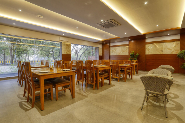 Food & Drinks 5, Hotel Aston, Indore