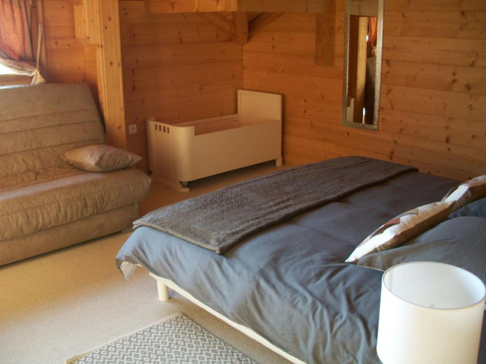 Bedroom 4, Chalet Les Aigles, Haute-Savoie