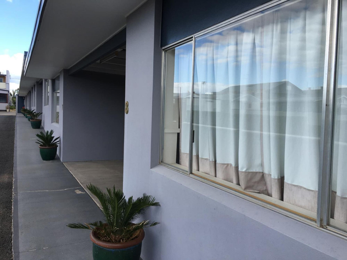 Exterior & Views 2, The Commercial Hotel Motel, Chinchilla