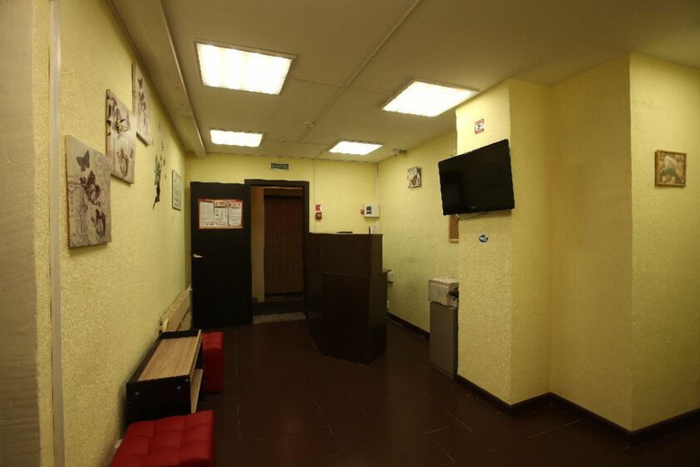 Others 4, Sky Hostel, North-Eastern