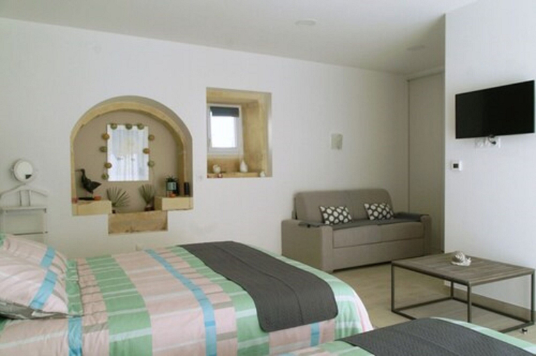 Bedroom 3, Best Saintonge, Charente-Maritime