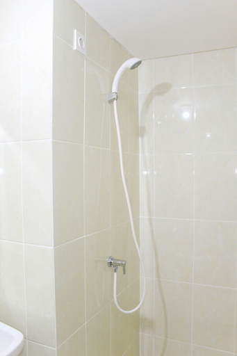 Bathroom 4, Golf View 1BR Apartment at M-Town Residence, Tangerang