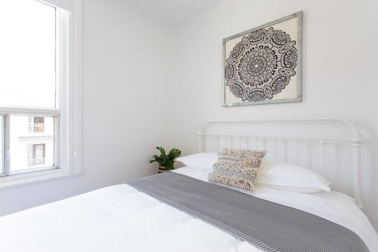 Bedroom 2, Urban Gem in Le Plateau, Montréal
