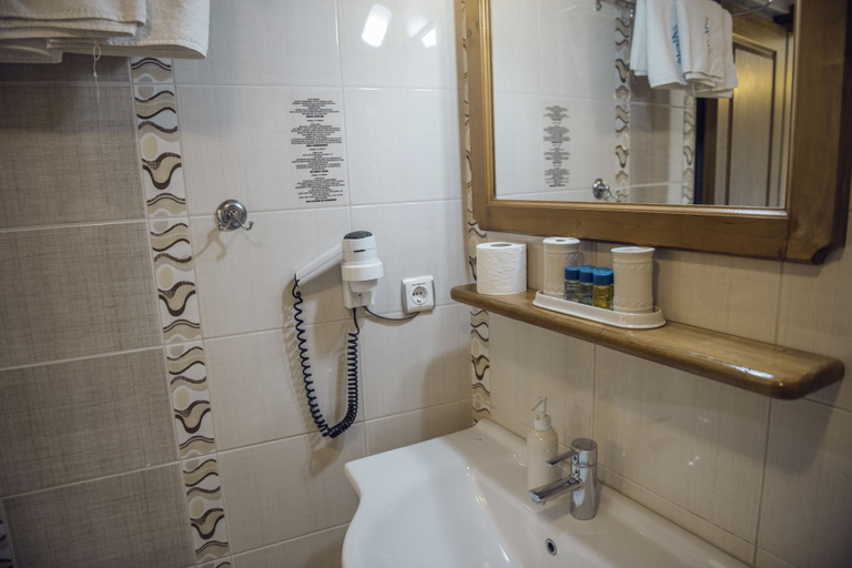 Bathroom 5, Alesta Hotel, Bozcaada