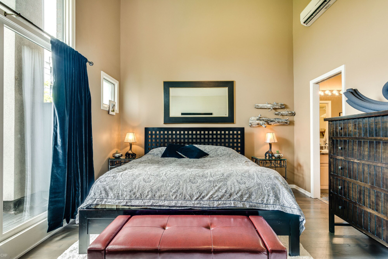 Bedroom 3, Chicago Townhome, Cook