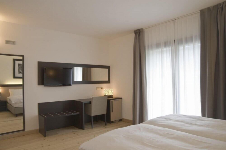 Bedroom 3, Active Hotel La Torre, Belluno