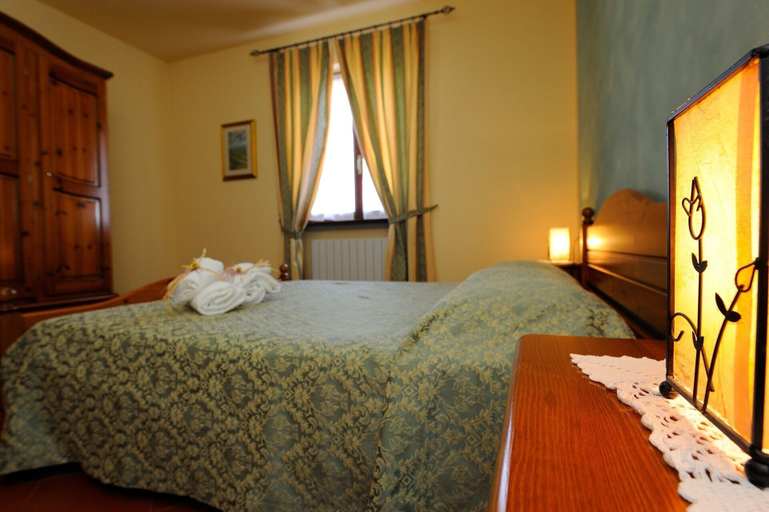 Bedroom 5, Boschetto del Lago, Perugia