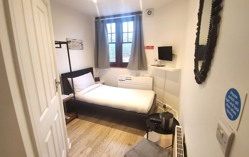 Bedroom 3, Sleeplicity London Heathrow, London