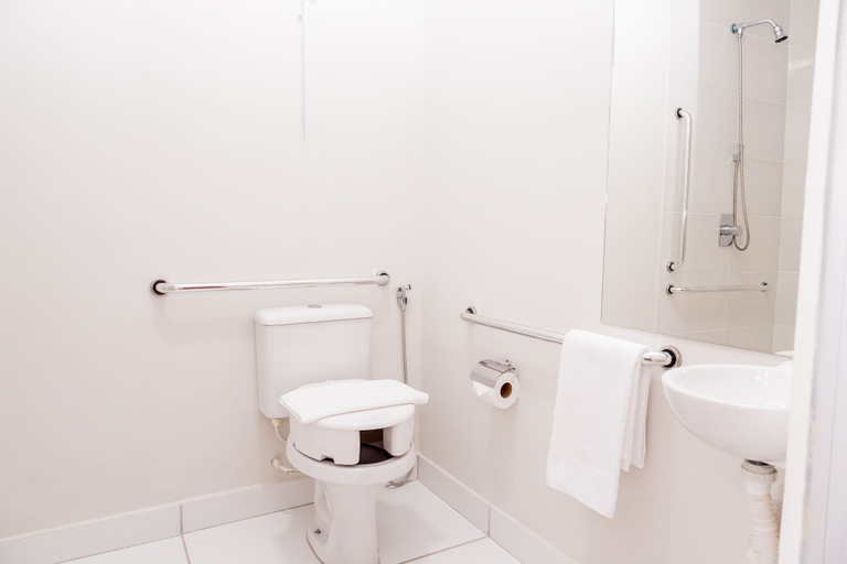 Bathroom 5, Transamerica Fit Contagem, Contagem