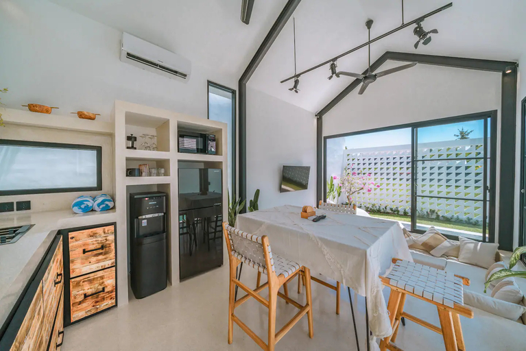 Others 4, Villa Cha Cha: Stylish 1 BR Villa in Pererenan, Badung