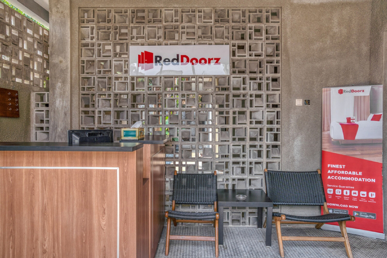 Public Area, RedDoorz Syariah Premium @ Cilandak Timur 2, South Jakarta