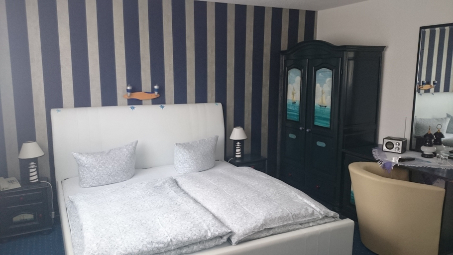 Bedroom 3, Landhotel Ostseetraum & Fewo, Rostock