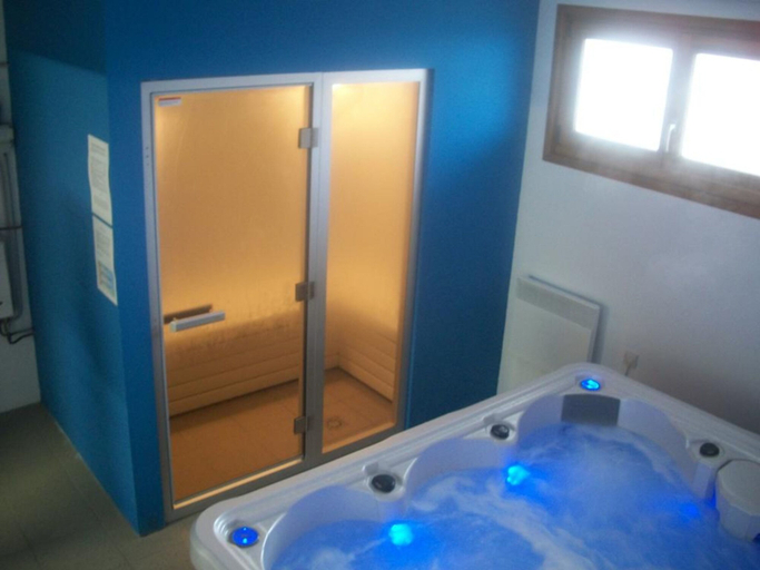 Bathroom 5, Chalet Les Aigles, Haute-Savoie