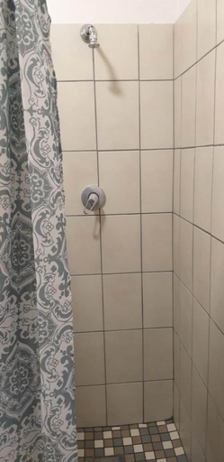 Bathroom 3, Padlangs, Frances Baard