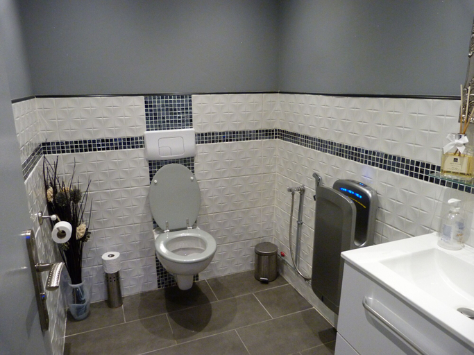 Bathroom 5, Hôtel le Clos St Jacques, Seine-et-Marne