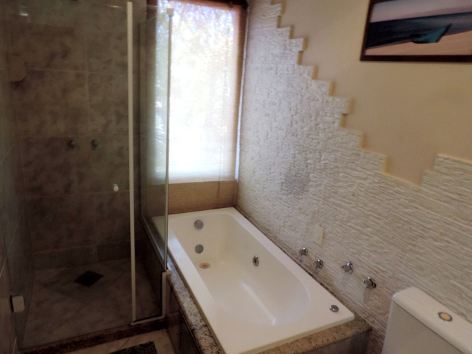 Bathroom 4, Bacana Hotel Boutique, Armação dos Búzios