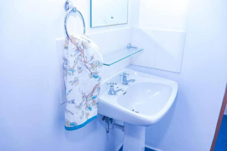 Bathroom 3, Stay.Plus Embakasi Airport Apartment, Embakasi East