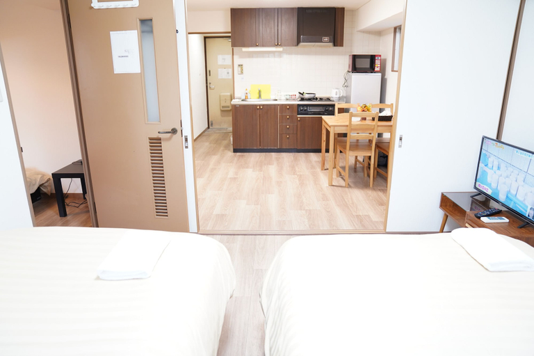 Bedroom 2, Metro Daikoku Apartment, Osaka