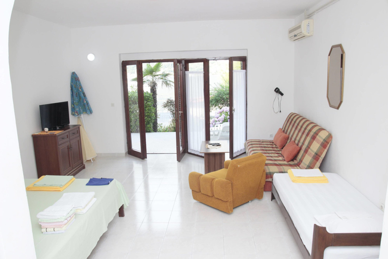 Bedroom 3, Apartments Cirkovic
