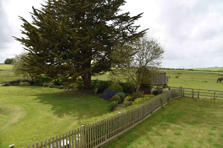 Others 4, Lower Bryanston Farm, Dorset