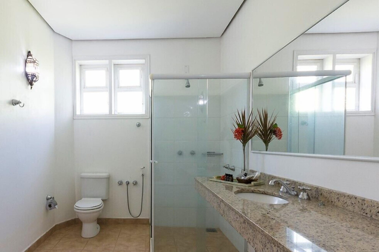 Bathroom 4, Fazenda Juca Mulato, Itapira