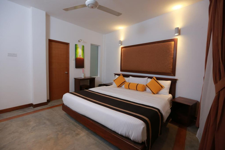 Bedroom 4, Refresh Hotel, Hikkaduwa