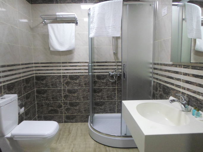 Bathroom 3, Abu Turan Hotel, Baku