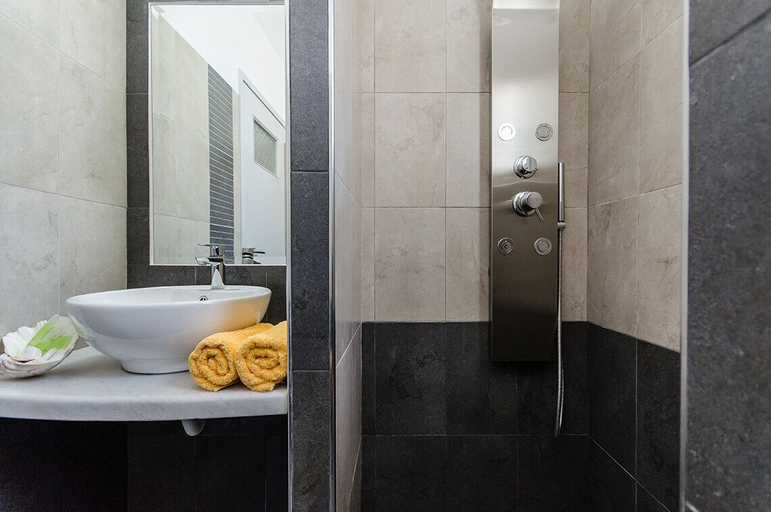 Bathroom 3, Naxos Dream Aphrodite Studios, South Aegean