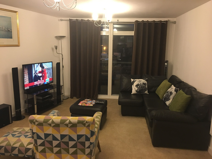Others 4, VMG Living, Kent