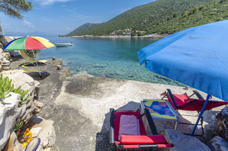 Others 5, Apartments Dinko, Jelsa