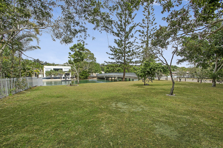 Others 5, Kananda, Noosa - Noosa-Noosaville