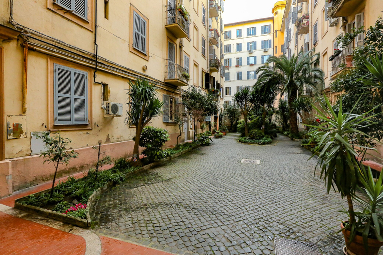 Exterior & Views 2, Lydka Domus, Roma